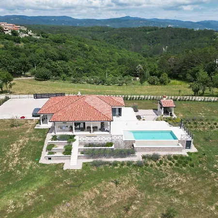 Forest Villa